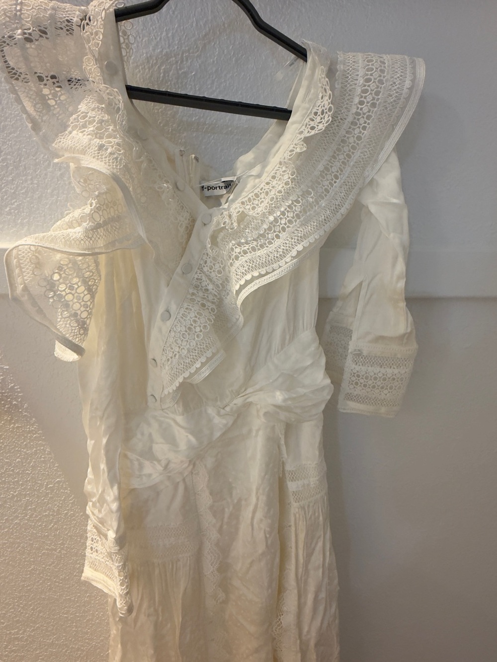 Self-Portrait Cream Off-Shoulder Lace Maxi Dress - Picture 6 of 15
